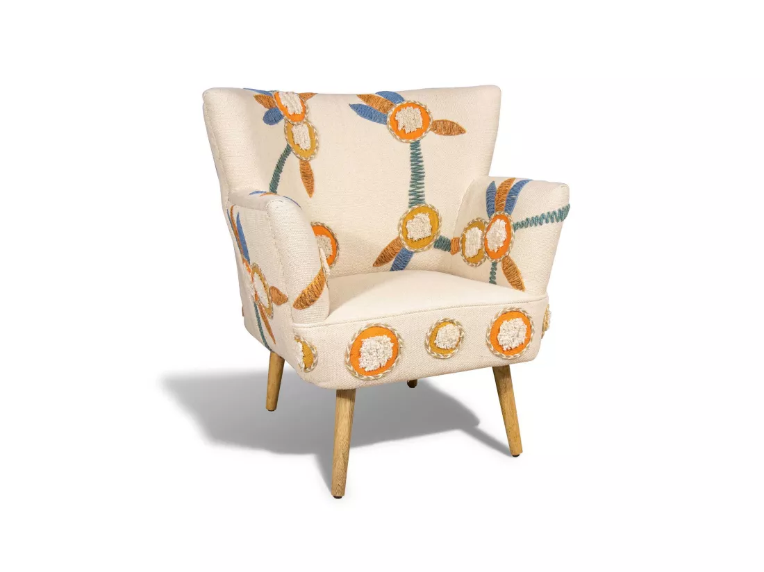 Now's Home - Fauteuil En Coton Ecru Brode Main Pieds Bois 68x70x77.5cm Maya