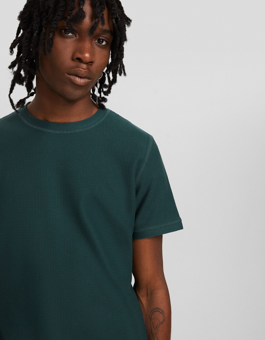 Camiseta texturizada de manga curta
