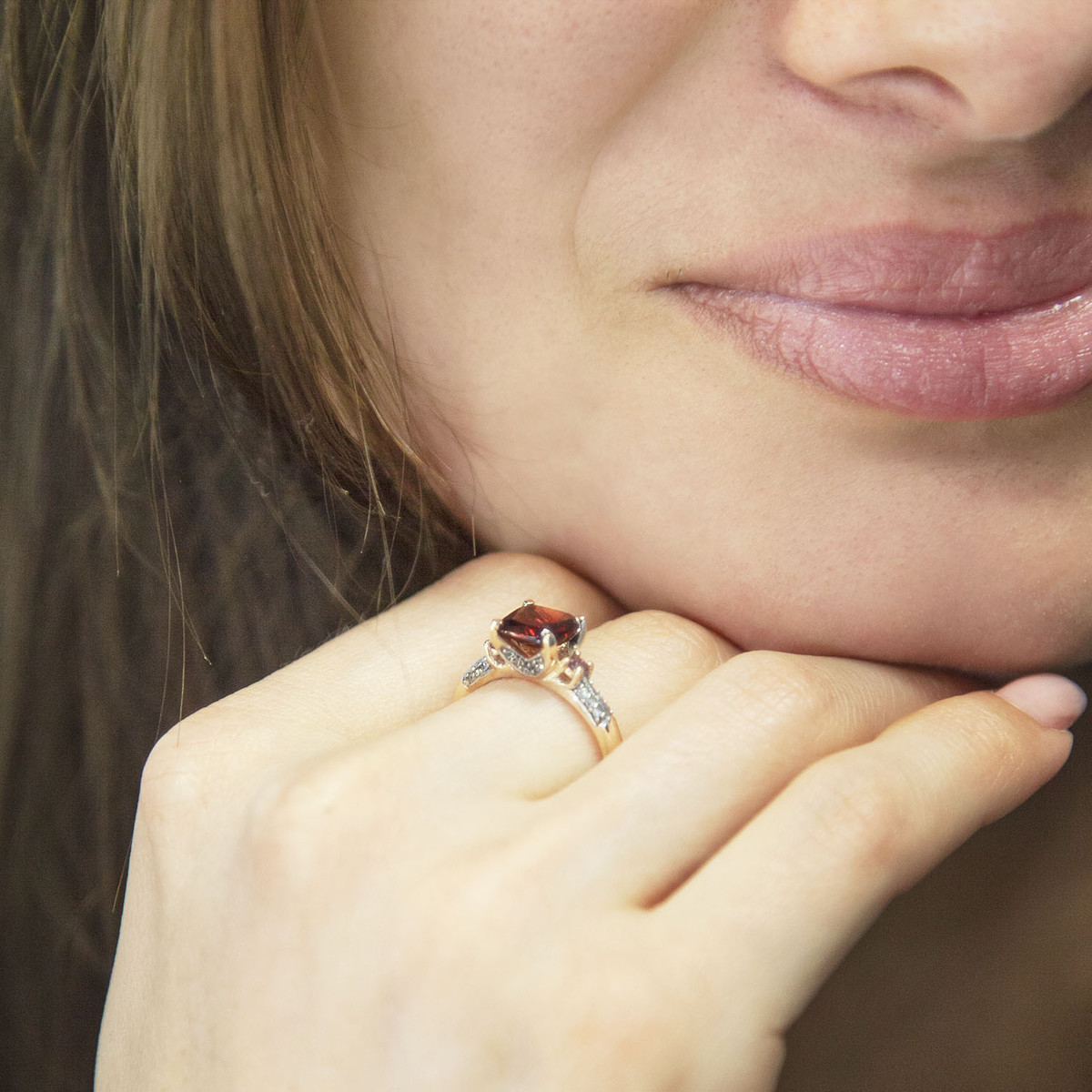 Bague or rose 375 rhodolites diamants