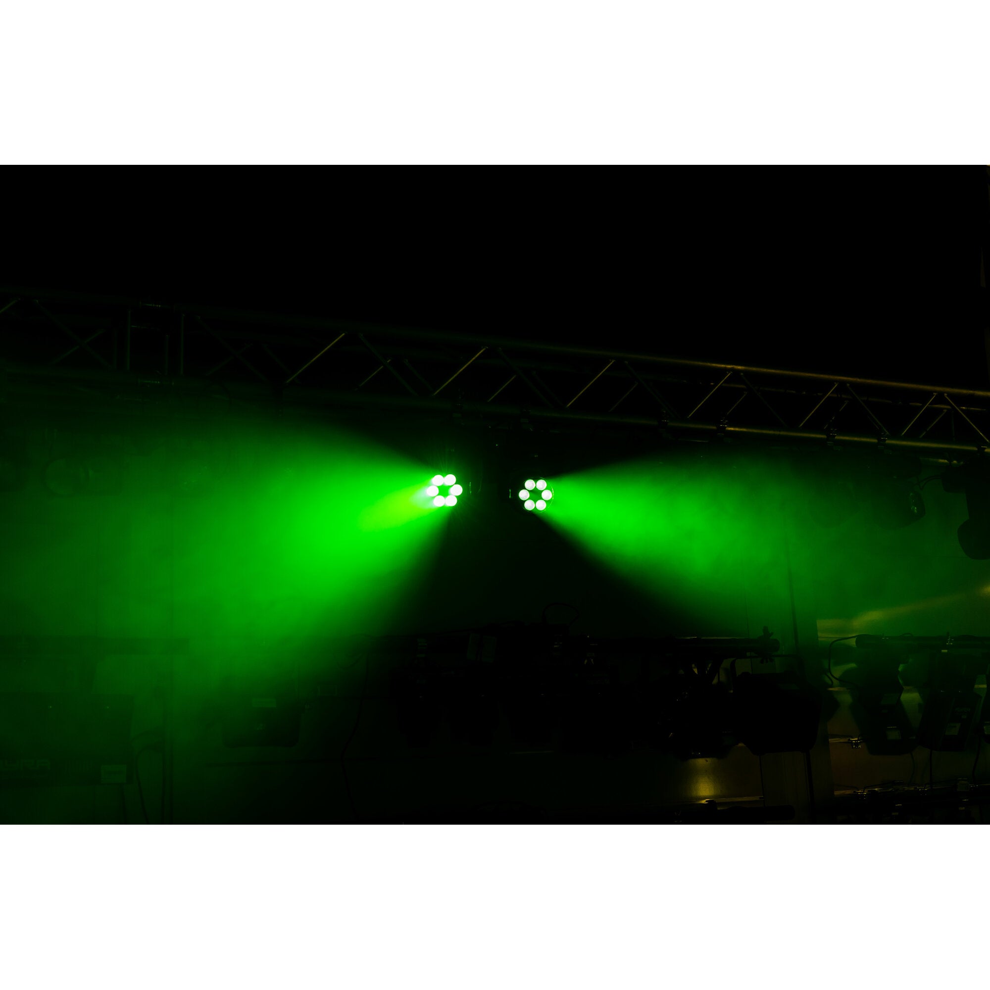 Ayra Vision Twins Wash Zoom LED movinghead set inclusief flightcase