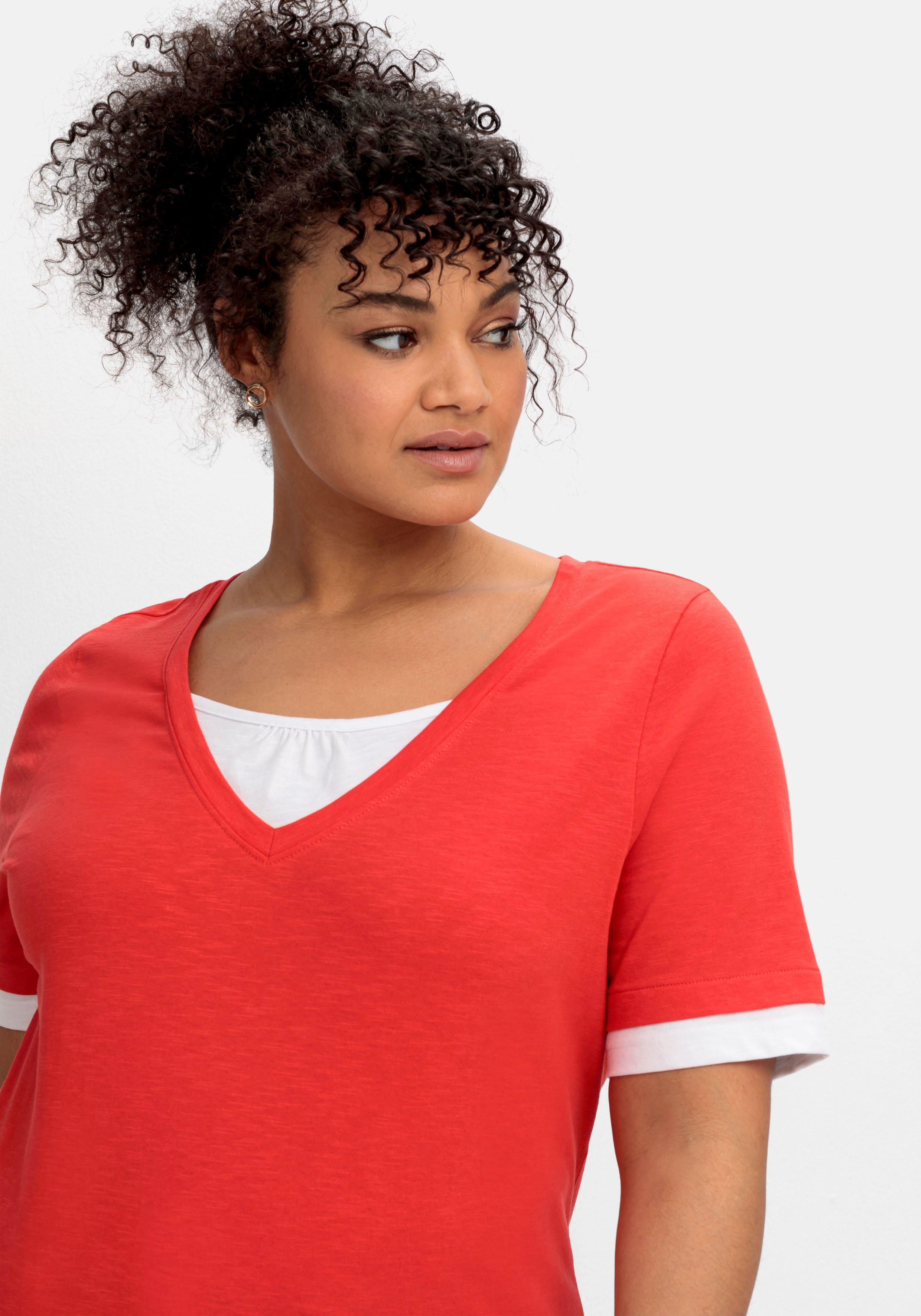 Jerseyshirt in 2-in-1-Optik, mit V-Ausschnitt