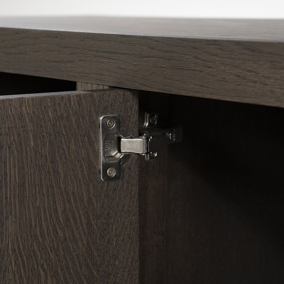 Eleonora   Helsinki Bruin Dressoir