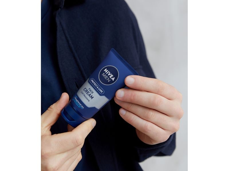 NIVEA MEN Gesichtscrème Protect and Care 75 ml Feuchtigkeitsspendende Gesichtspflege