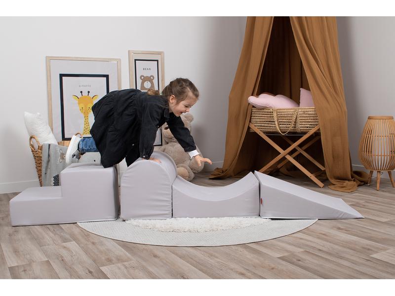 Knorrtoys Spielblöcke Soft Grau 4-teilig Schaumstoff-Bausteine zum Spielen oder Sitzen