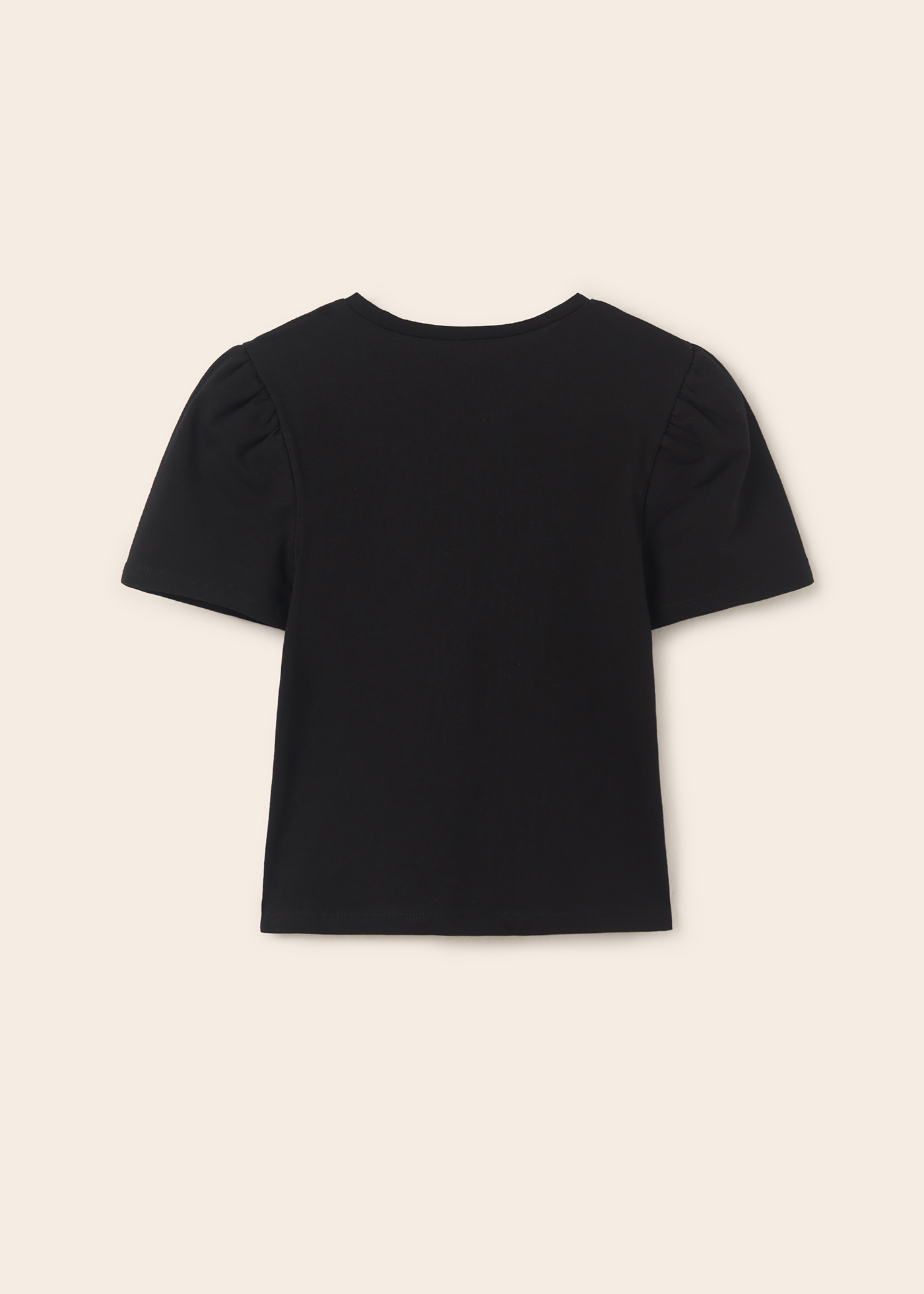 Camiseta de manga curta para meninas, feita de algodão sustentável.