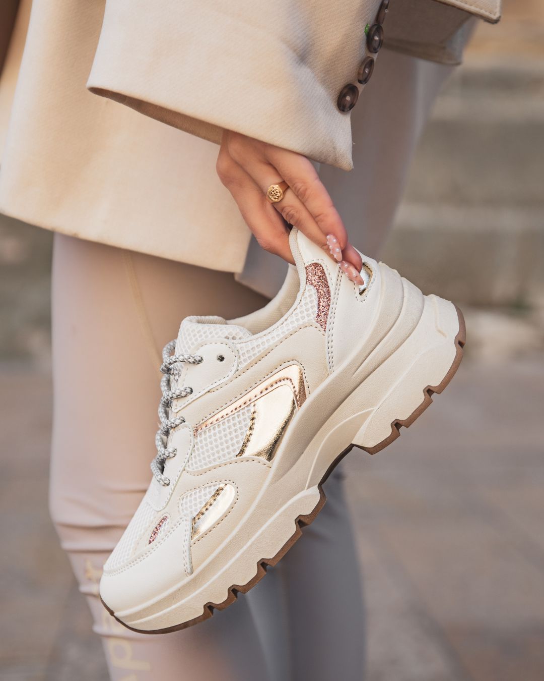Basket femme dorée et beige à lacets sneakers - Bao