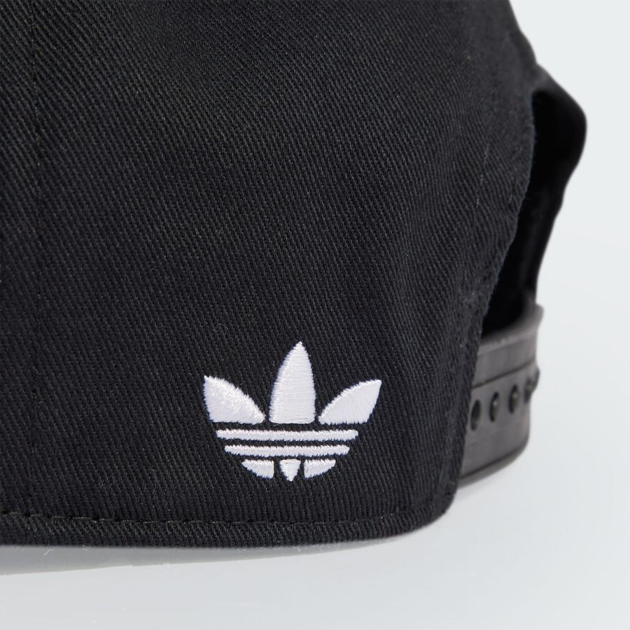Adidas Original Casquette graphique visière plate Adilenium