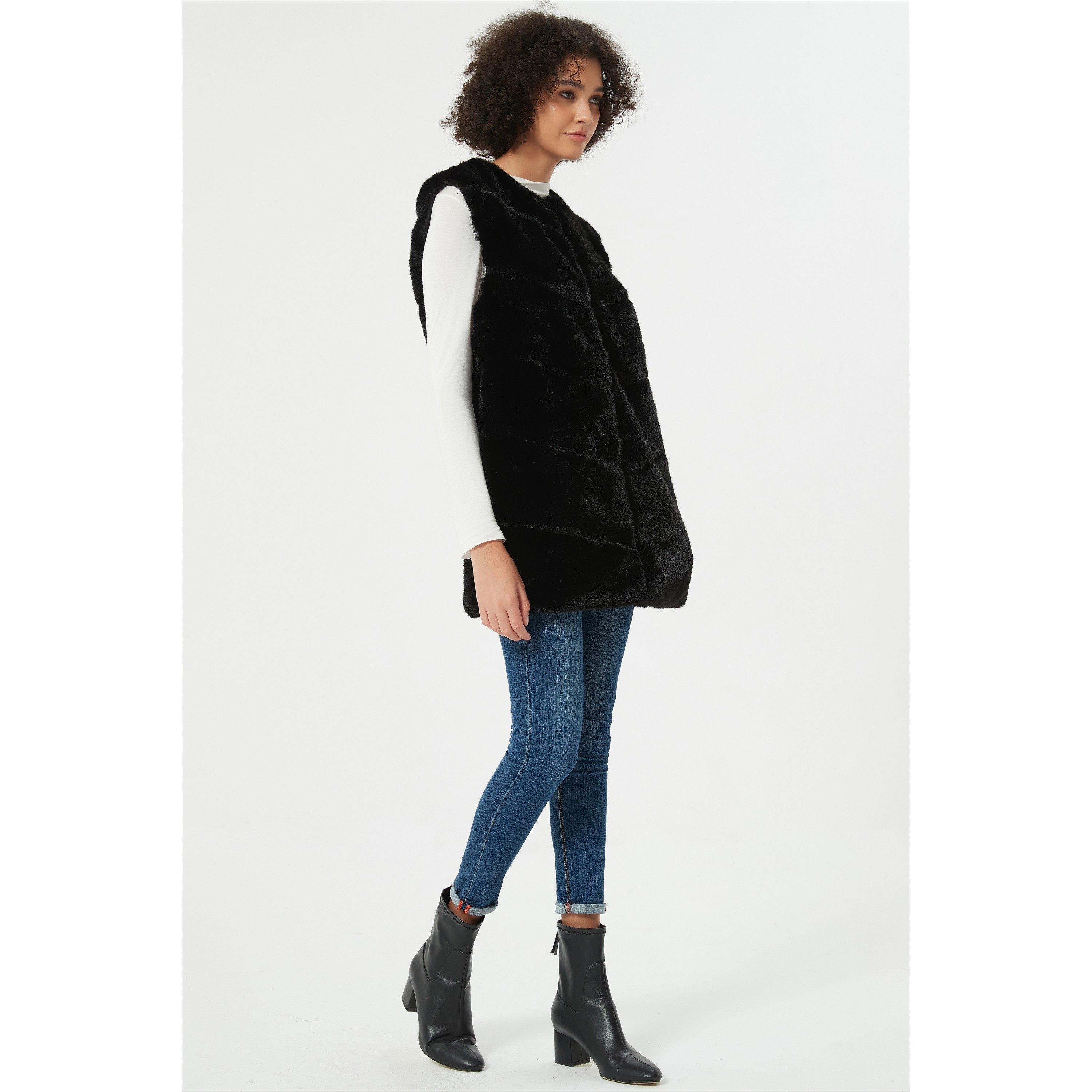 Be You B Faux Fur Panel Gillet