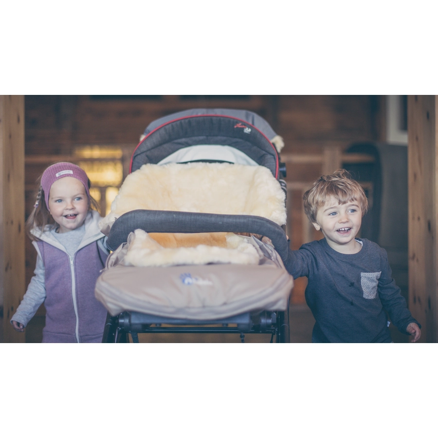 Altabebe Lammfellfußsack für Kinderwagen Nordkap beige