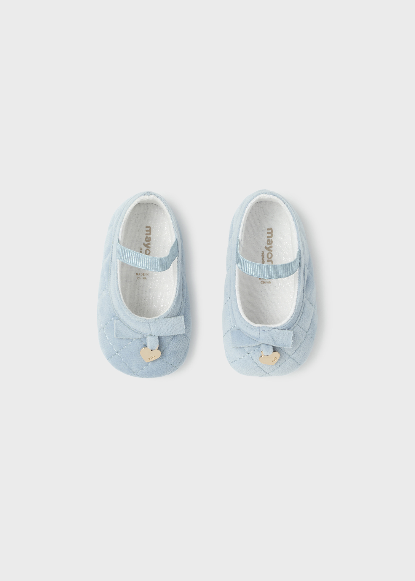 Sapatos Mary Jane de veludo para recém-nascidos