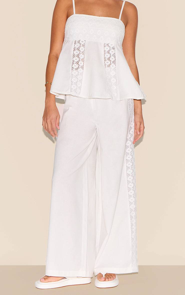 Pantalon Large Petite Aspect Lin Avec Détails Crochet Sur Les Côtés