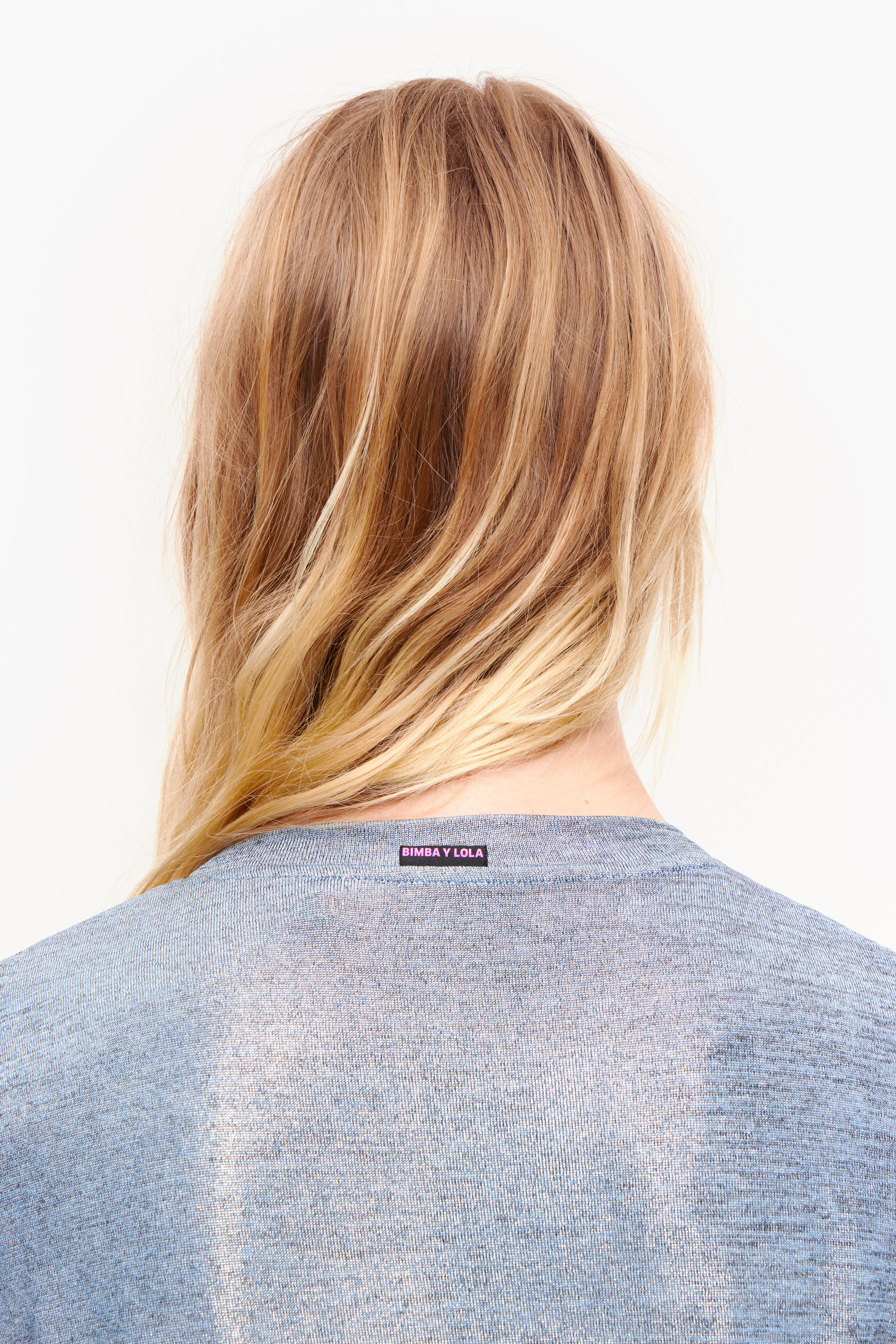 camiseta cropped azul fluida