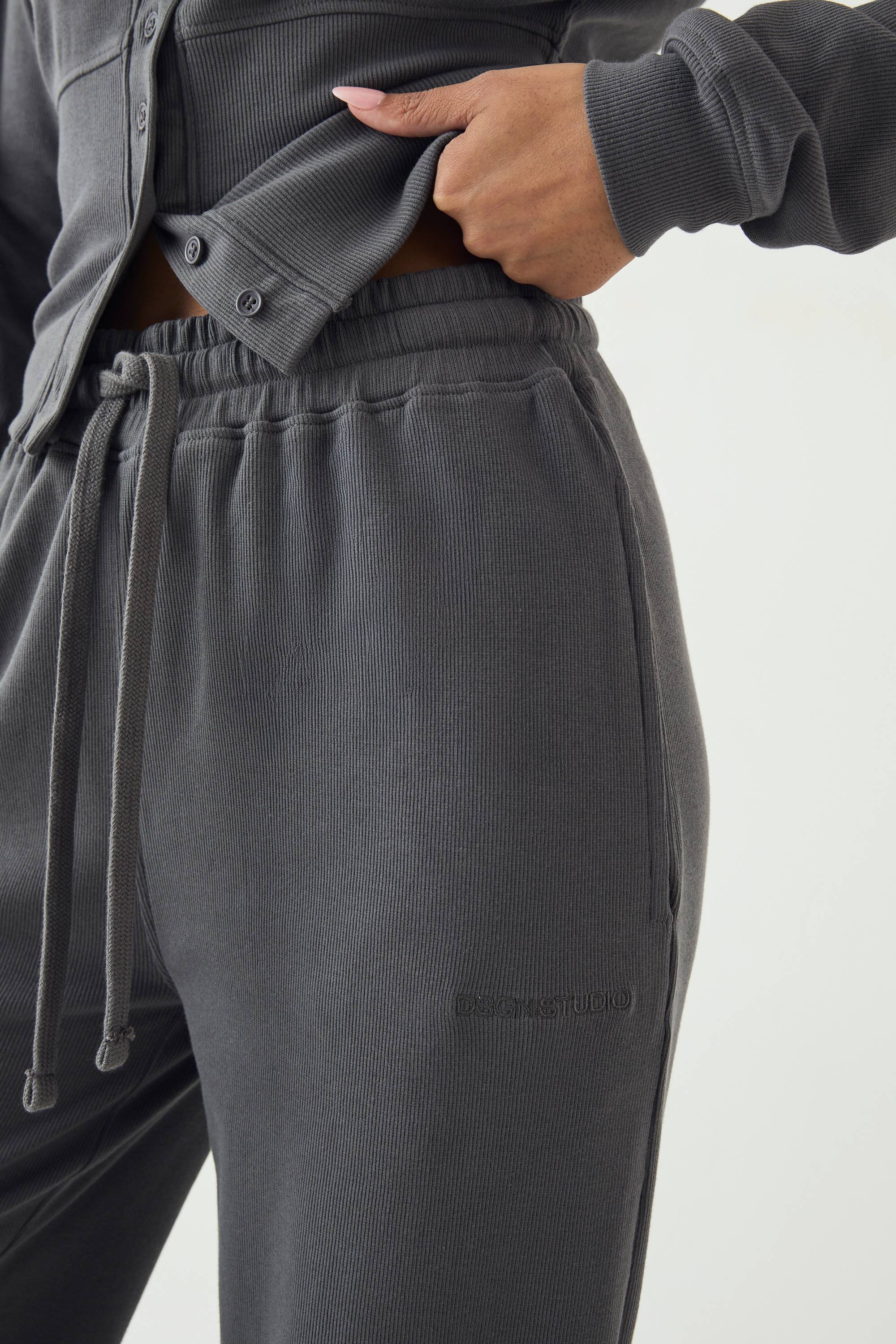Jogging Jambe Droite Côtelé Épais Dsgn Studio