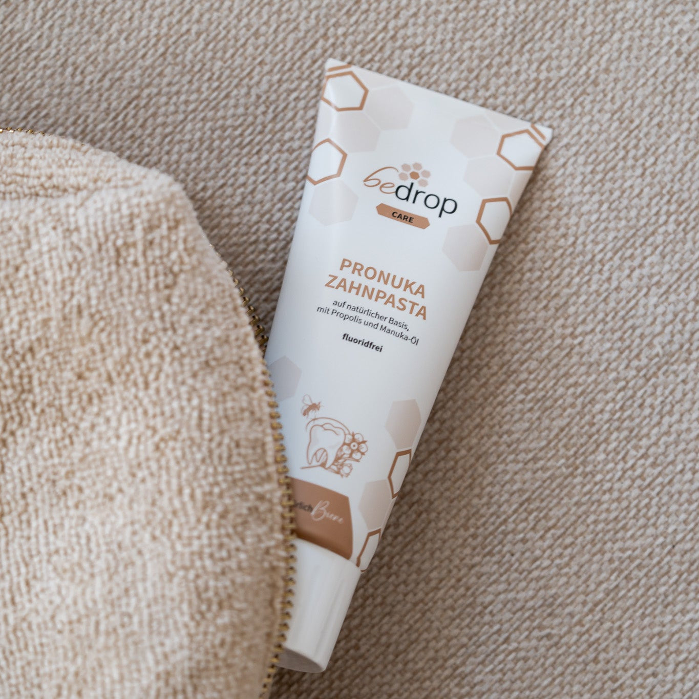 Vorteilsset: 3x Pronuka Zahnpasta / Zahncreme mit Propolis & Manuka-Öl, fluoridfrei & natürlich - 75ml