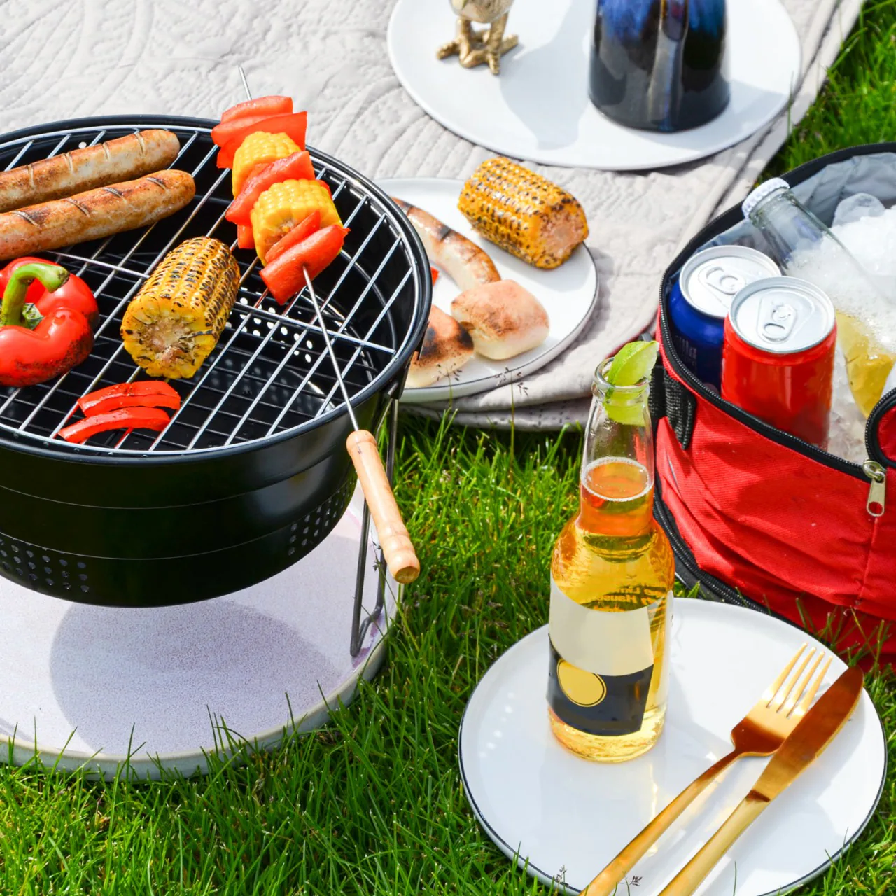 Faltbarer BBQ Grill mit Kühltasche - Ø 28cm Holzkohlegrill Campinggrill Klappbar
