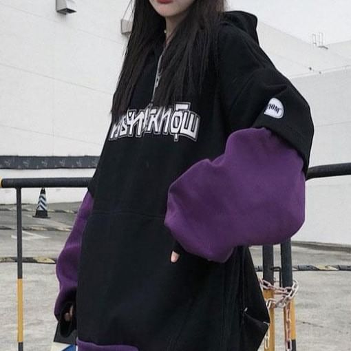 Alizio - Oversized hoodie met tweekleurige letters en mock-effect