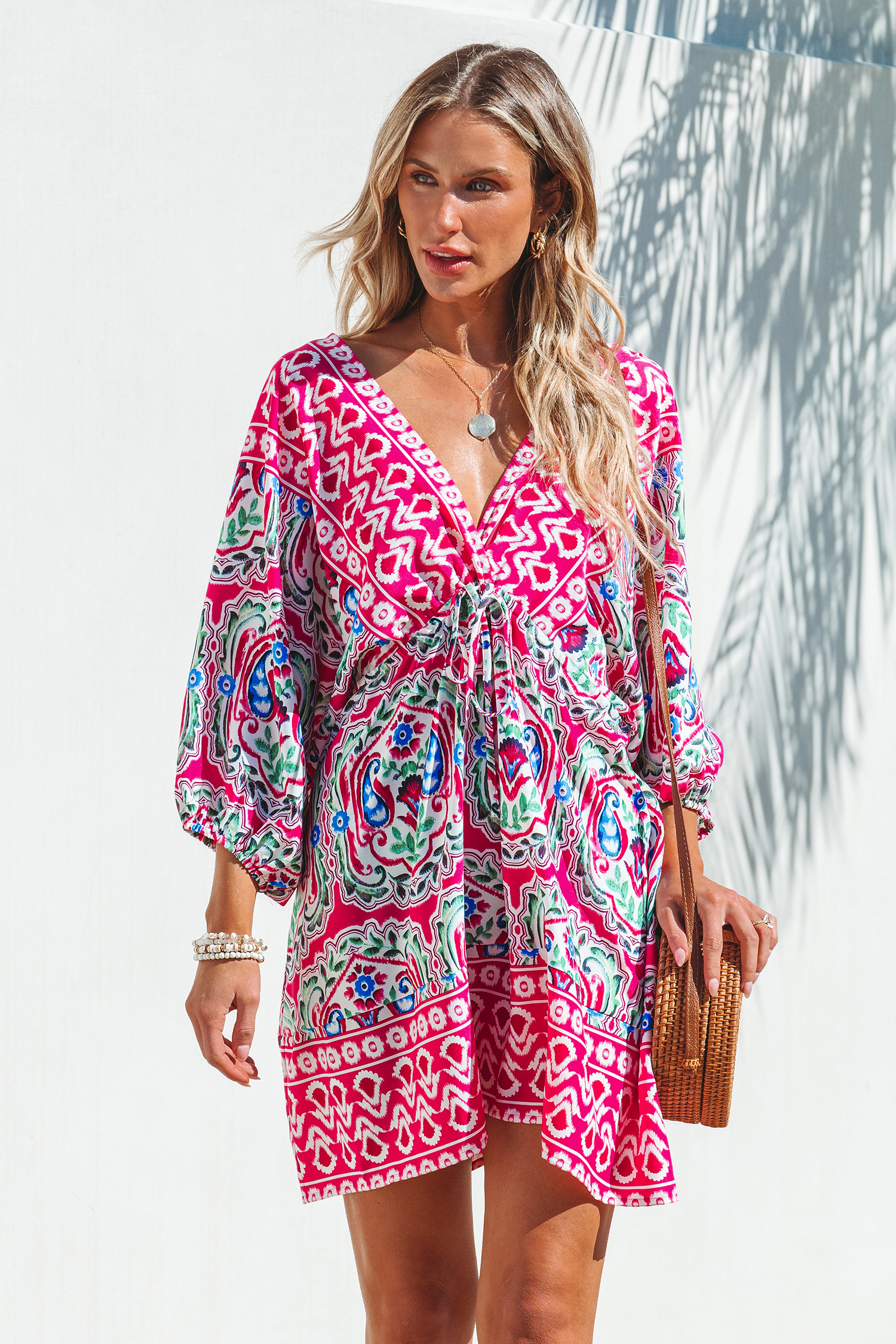 Robe mini avec manches bouffantes géométriques rose vif