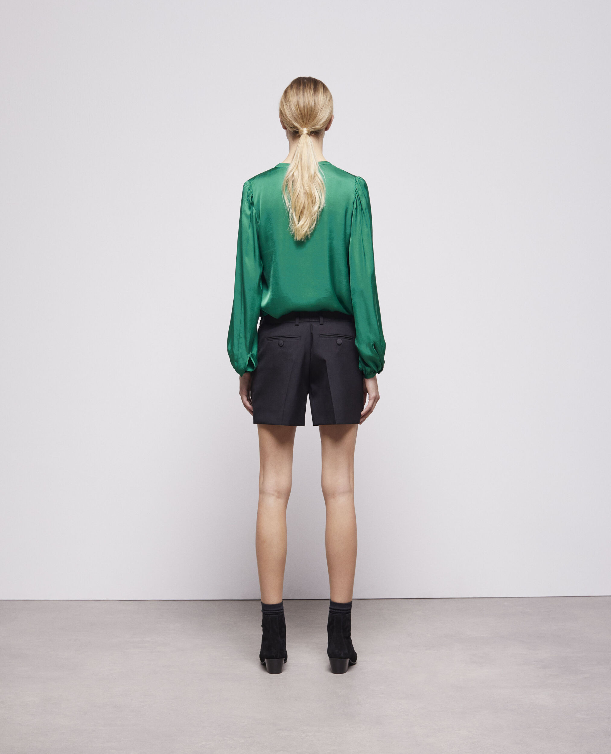 Short en laine noir
