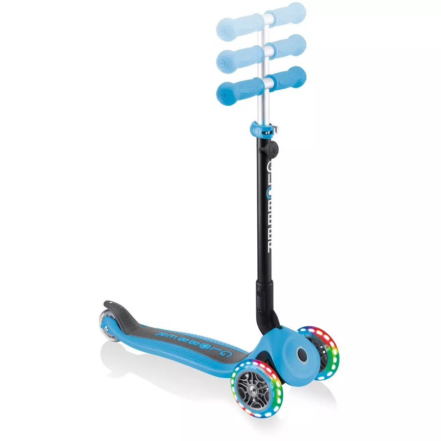 GLOBBER GO-UP FOLDABLE PLUS LIGHTS hellblau - mit Leuchtrollen
