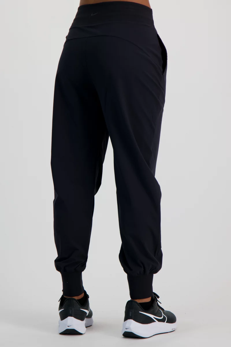 Nike Dri-FIT Bliss Damen 78 Trainerhose