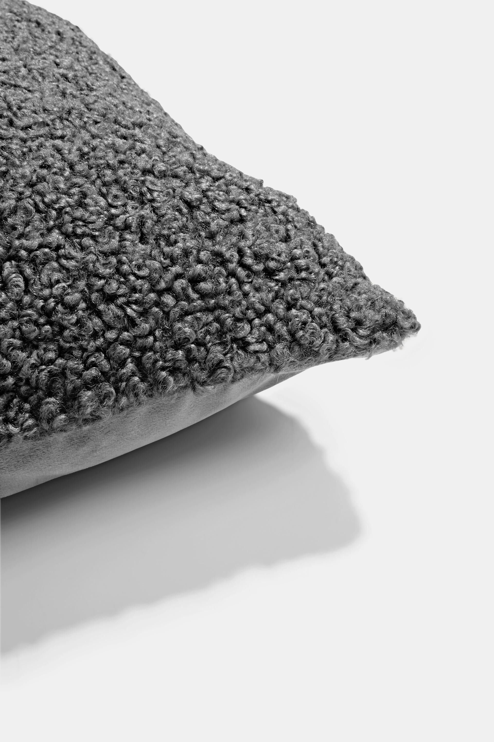 Housse de coussin en peluche