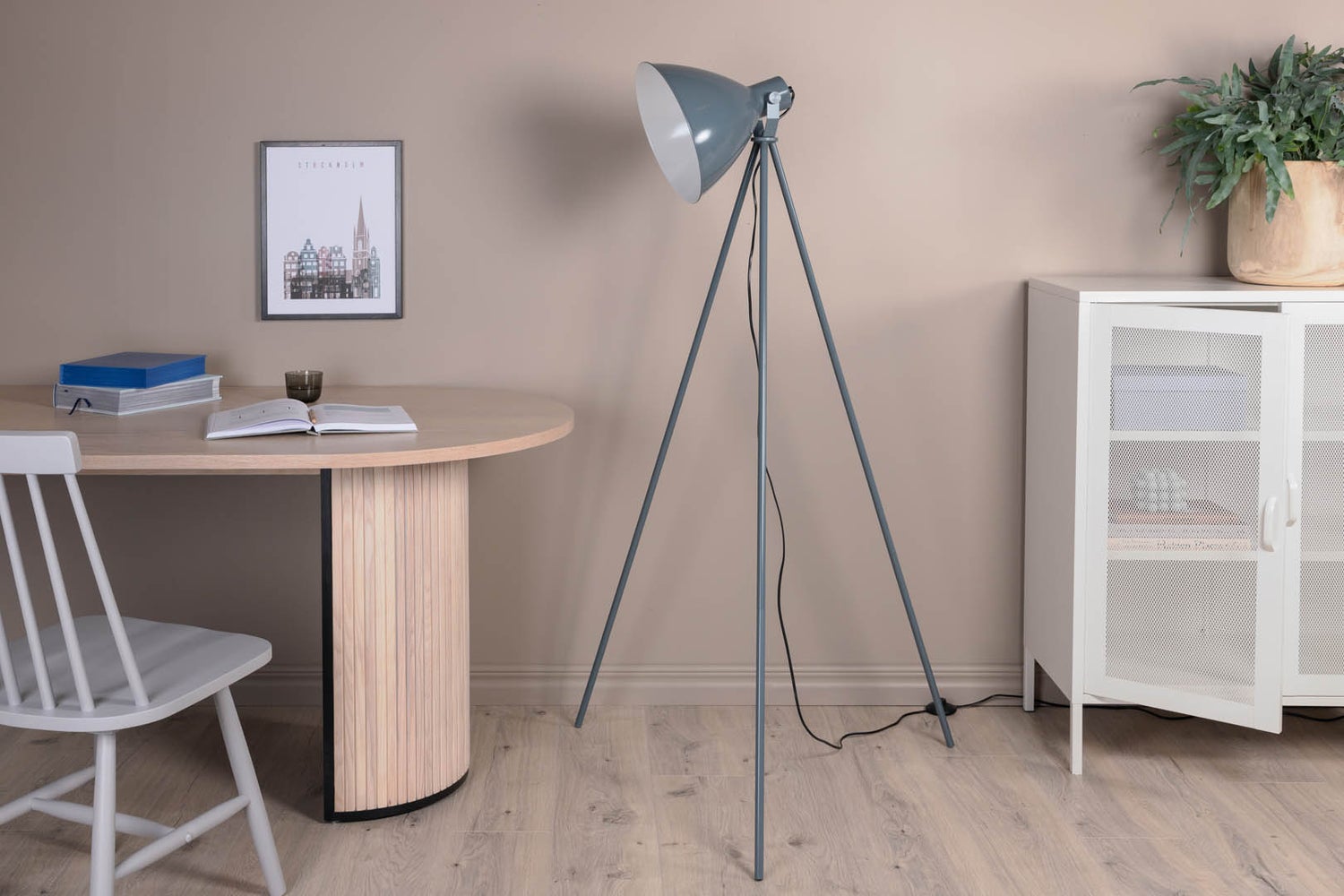 Tiv Lighting vloerlamp, 73 x 63 x 139,5 cm, staal, grijs en wit. 63 x 73 x 140 cm