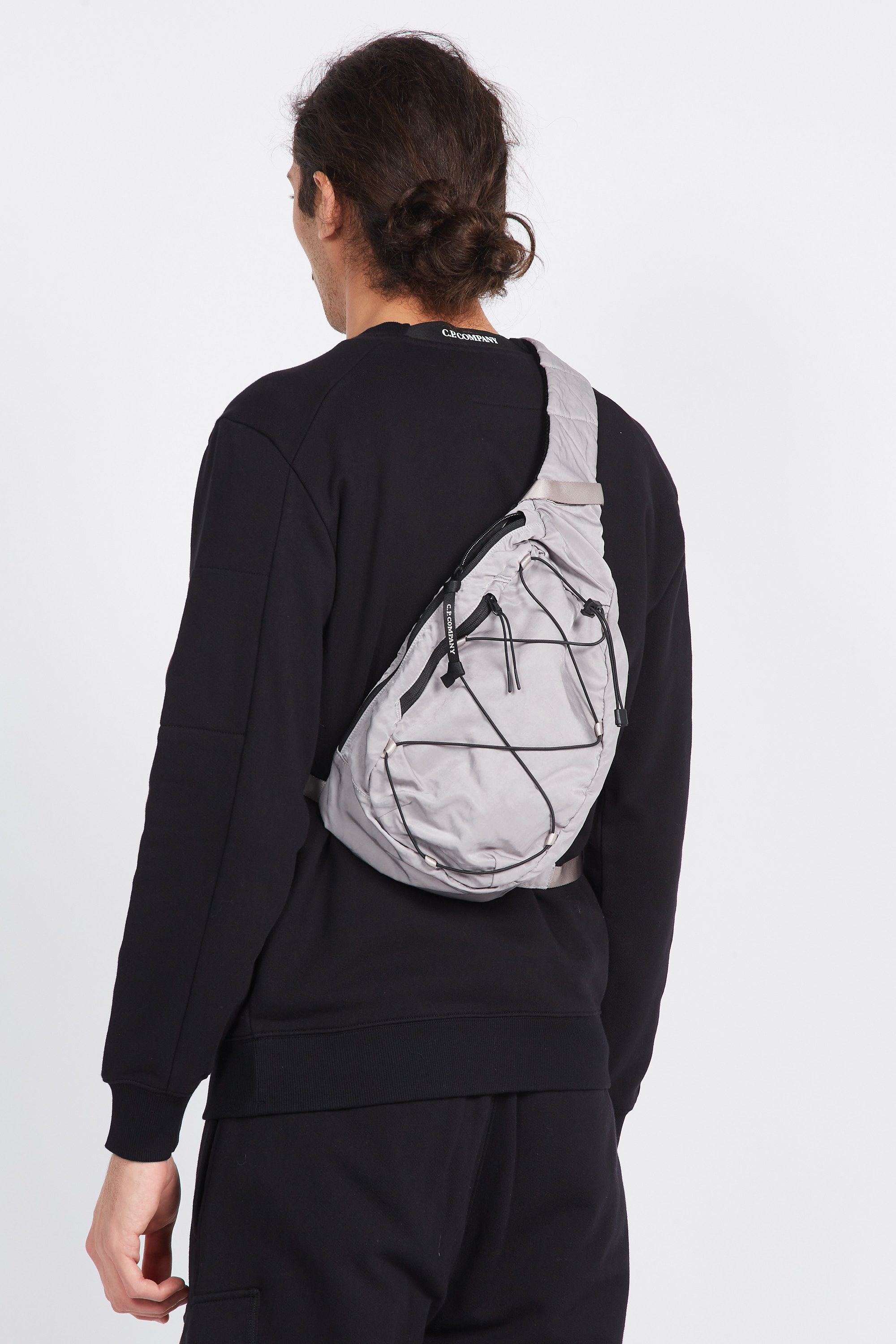 C.P. COMPANY Banane NYLON B CROSSBODY RUCKSACK Gris