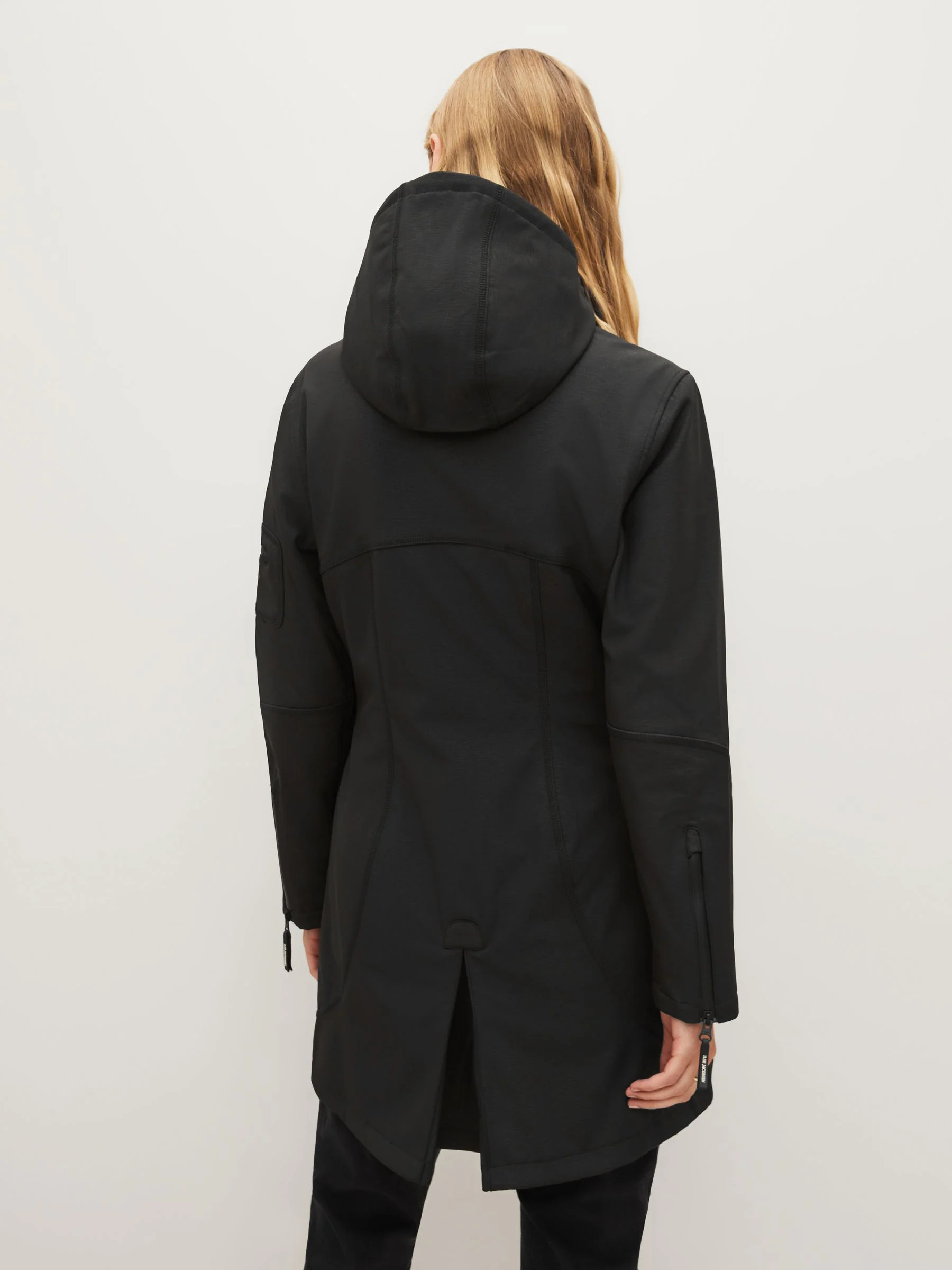 Zwart - Ilse Jacobsen waterdichte functionele softshell regenjas