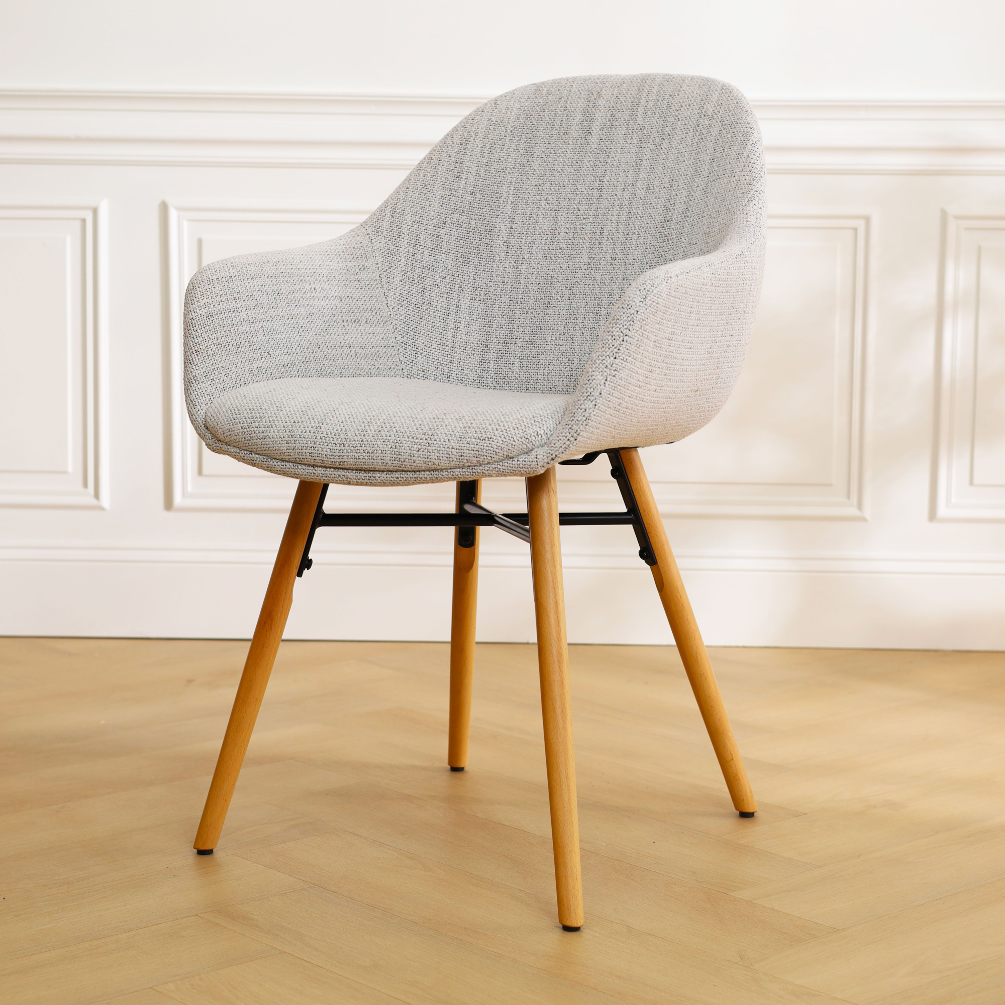 Eetkamerstoel Nena-Mae beige gemêleerd - houten onderstel