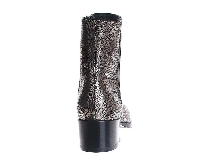 Via Vai 62156 Rose Baker 06-800