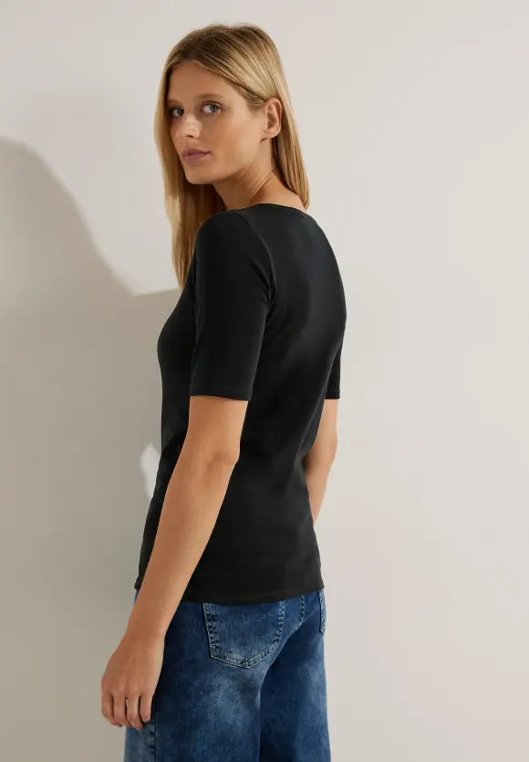 Basic T-Shirt in Unifarbe - Black