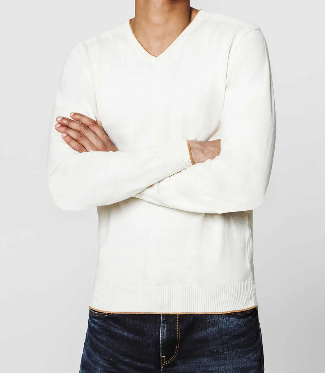 Pull col V écru