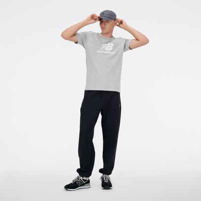 New BalanceSport Essentials Stacked Logo - grau