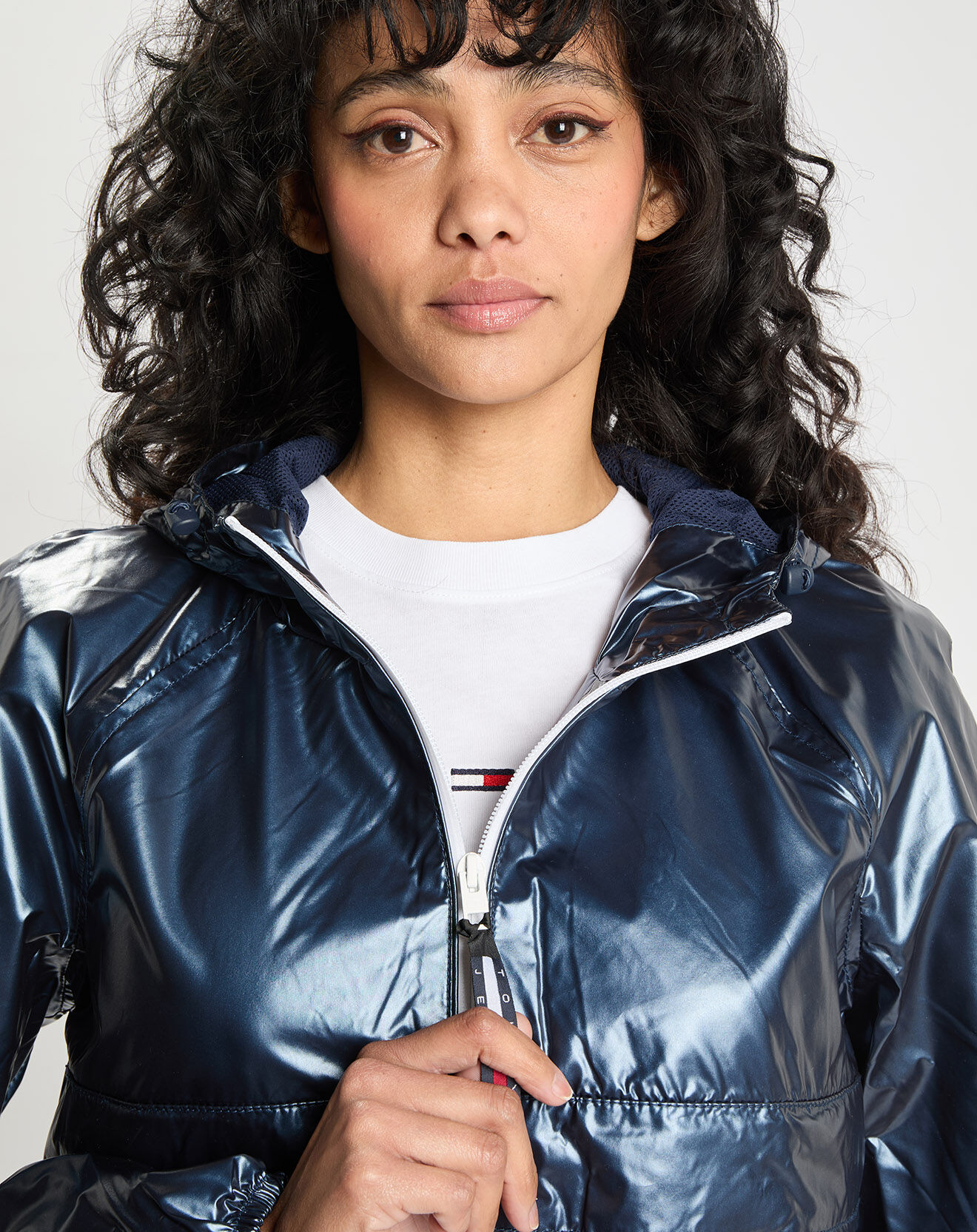 Tommy Jeans Blouson coupe-vent à capuche Basic marine/blanc/rouge