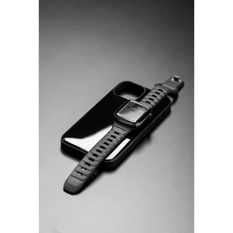 iPhone 13 Pro MagSafe Hardcase Hülle Sport Case (NM01042785) - Schwarz (Glanz)