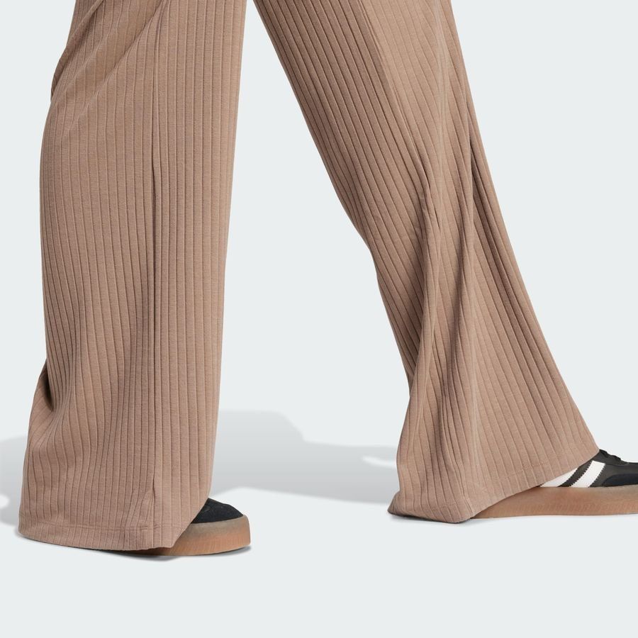 Adidas Original Pantalon large côtelé Essentials