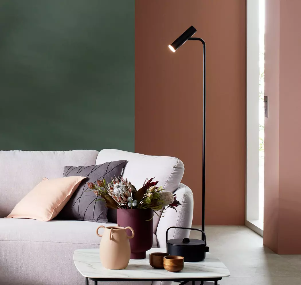 LED-Stehlampe Stina