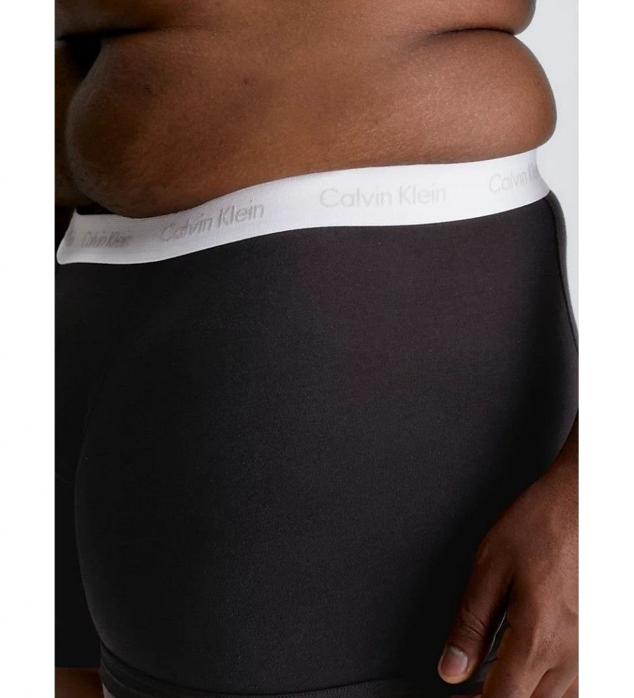 Pacote com 3 cuecas boxer plus size da Calvin Klein
