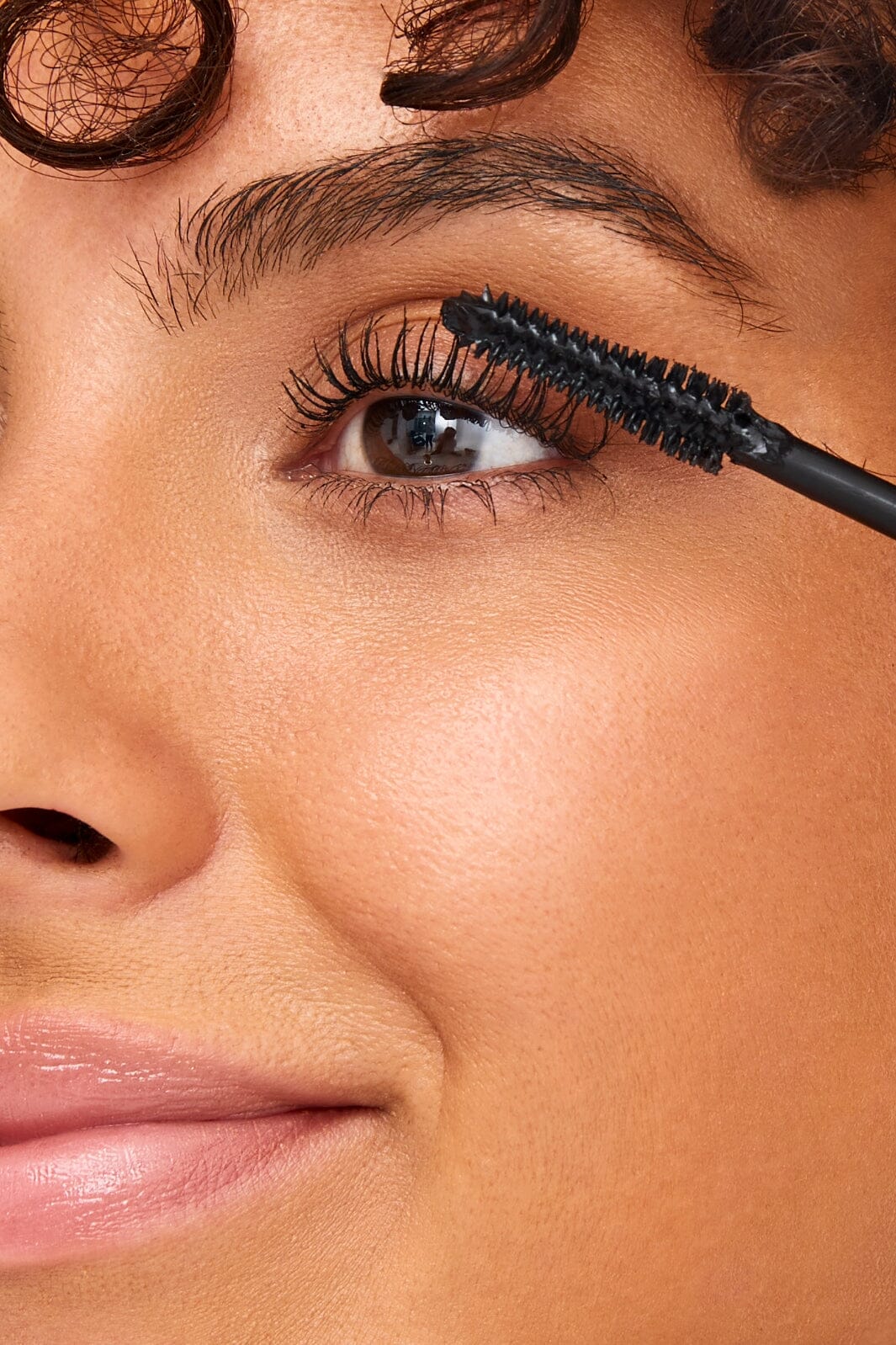 Wonderskin POWERFULL Mascara -
