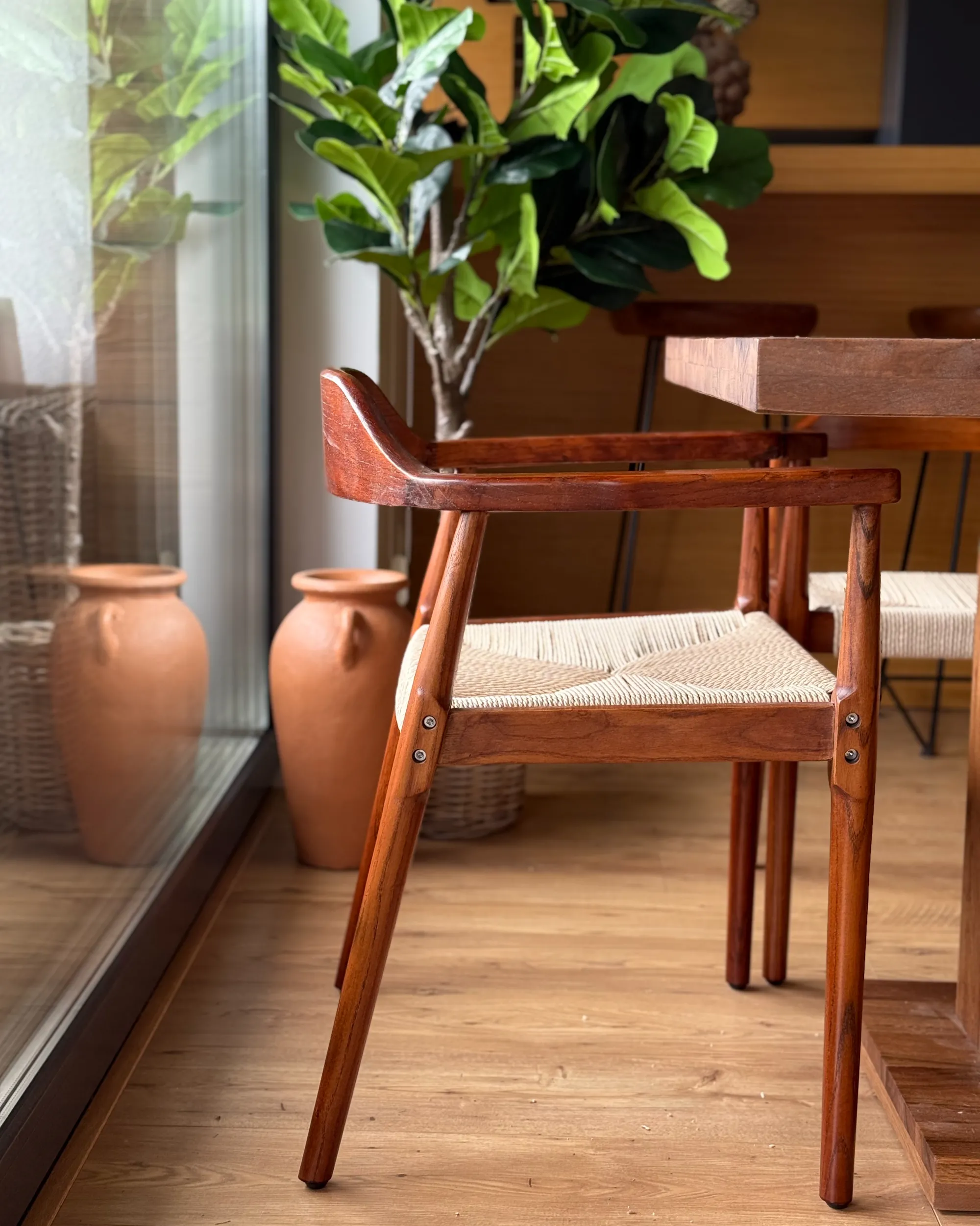 Set van 2 eetkamerstoelen OAKDALE Hout Donkerbruin/beige