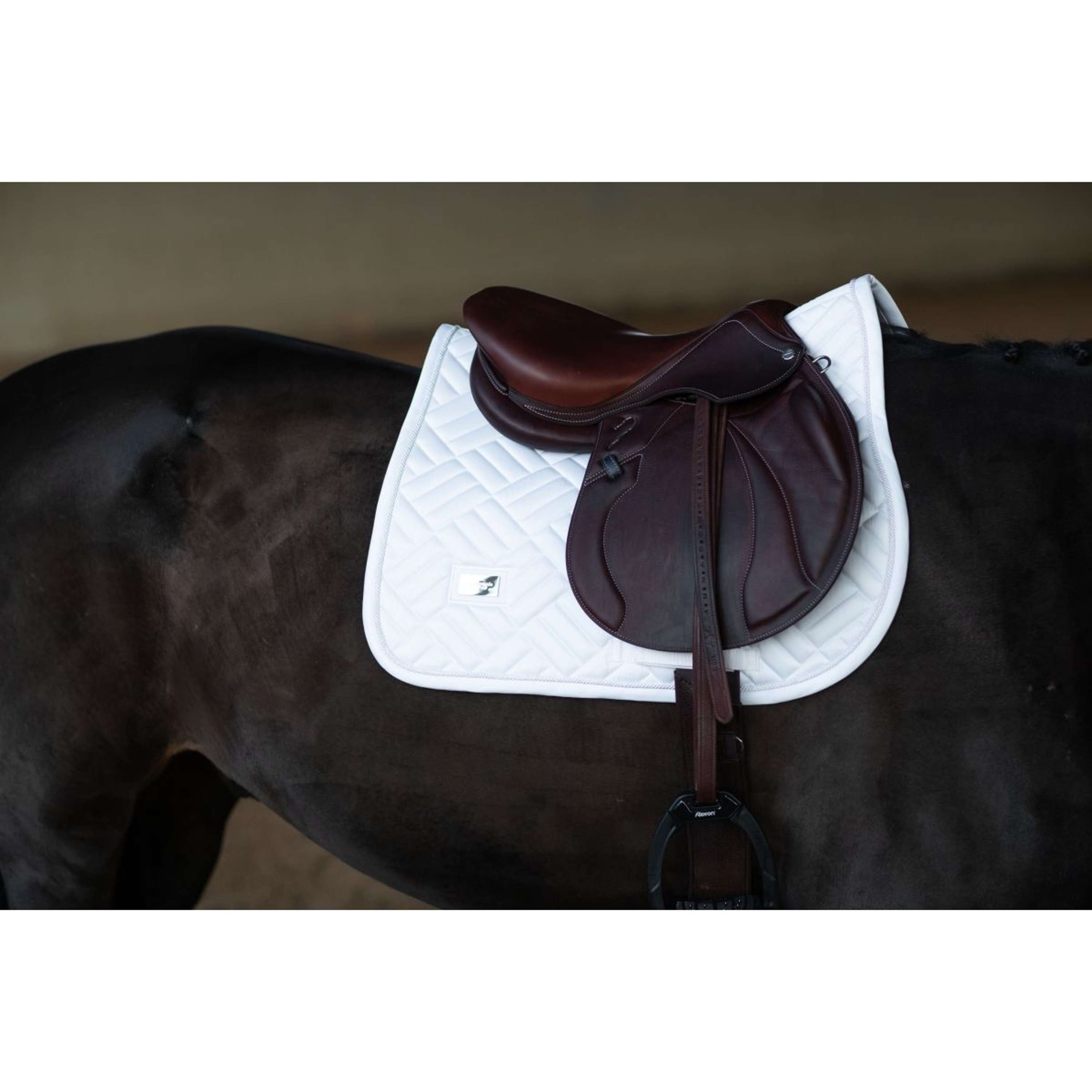 Equestrian Stockholm Zadeldekje Modern Springen White Silver
