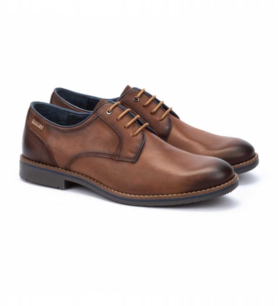 Sapatos Pikolinos de couro marrom