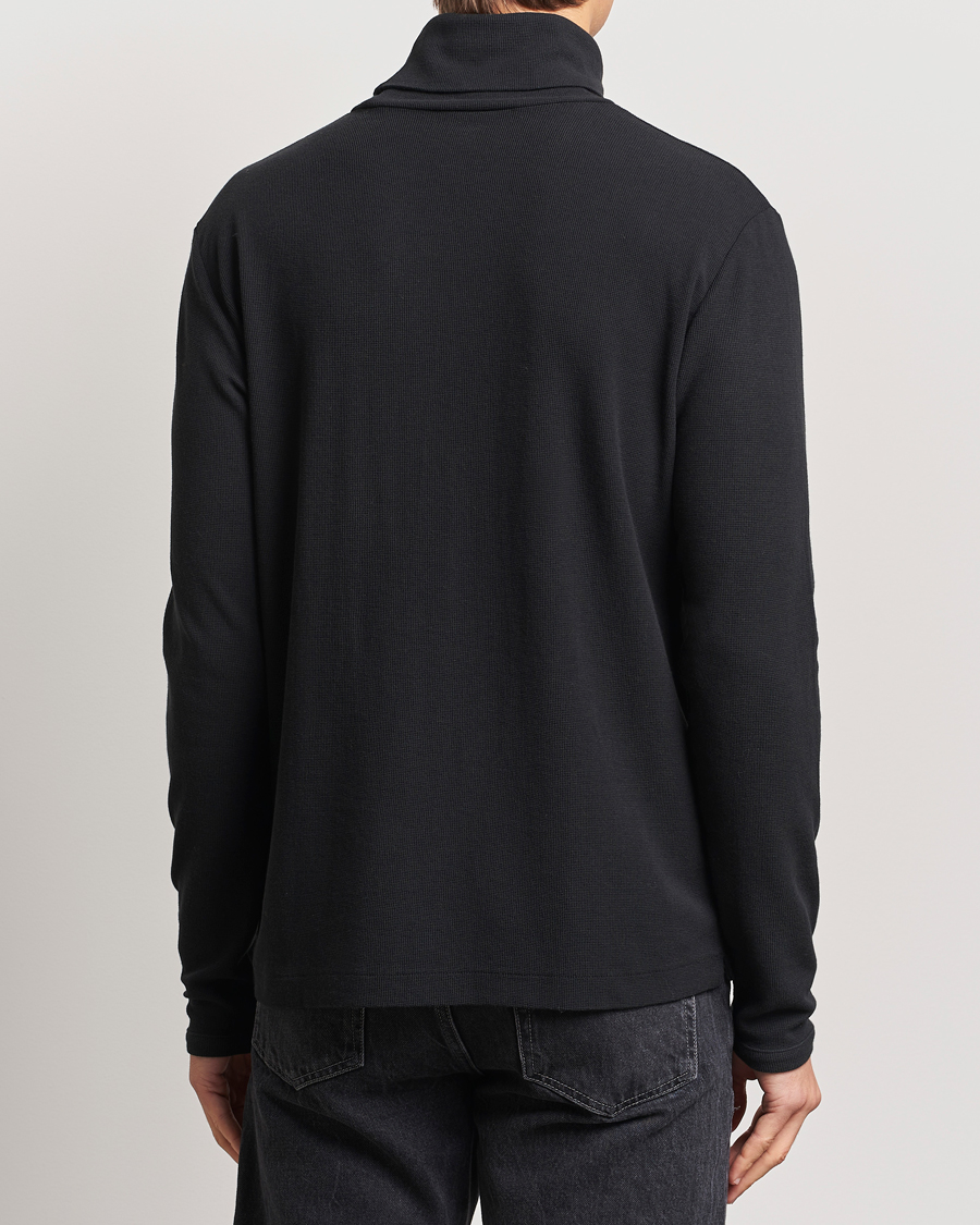 NN07 Clive Rollneck Black