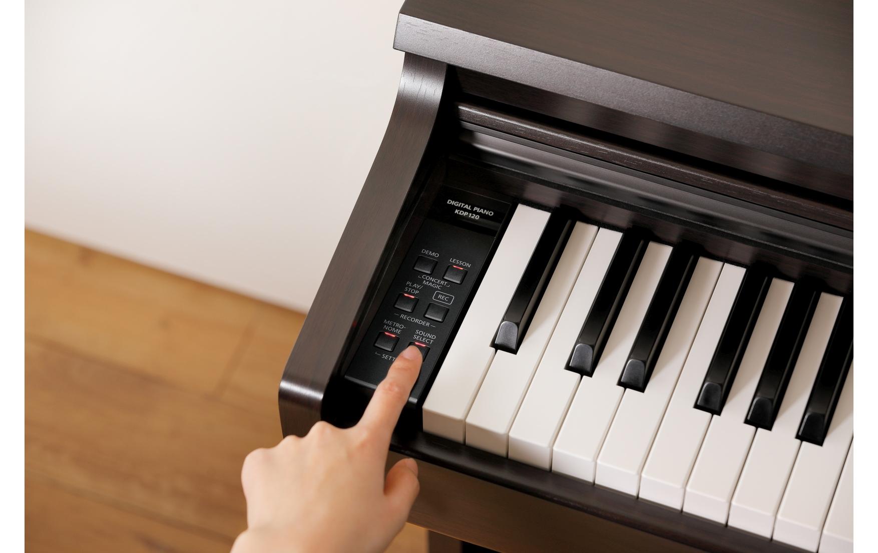 E-Piano KDP-120 – Rosenholz<br>Digitalpiano mit Flügelanschlag und -ton sowie Bluetooth- und USB-Anschlussmöglichkeit
