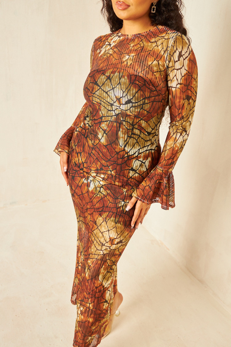 Robe longue marron à chevrons en crochet