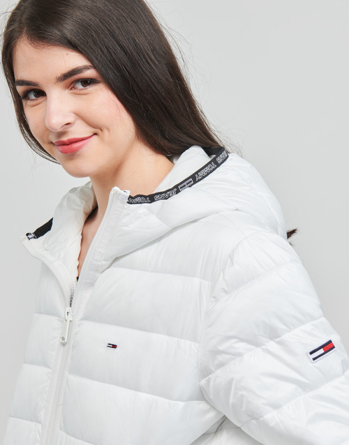 Tommy Jeans - TJW QUILTED TAPE HOODED JACKET - Blanc