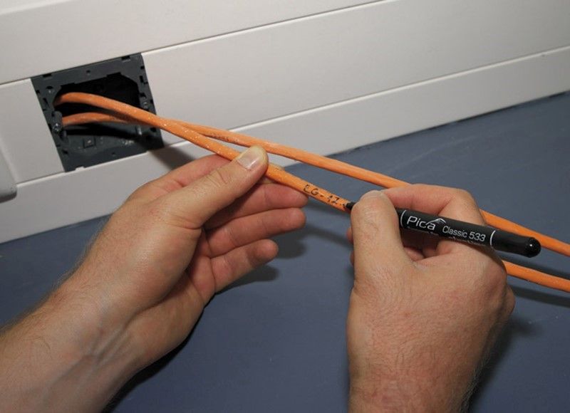 Pica 534/46 Permanent Pen 1,0mm rond zwart