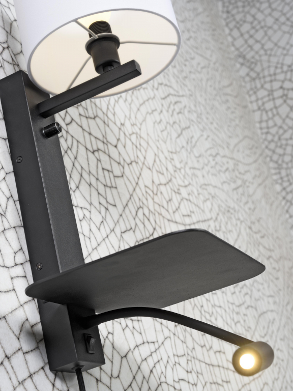 It's about Romi Florence wandlamp h52 met leeslamp licht linnen