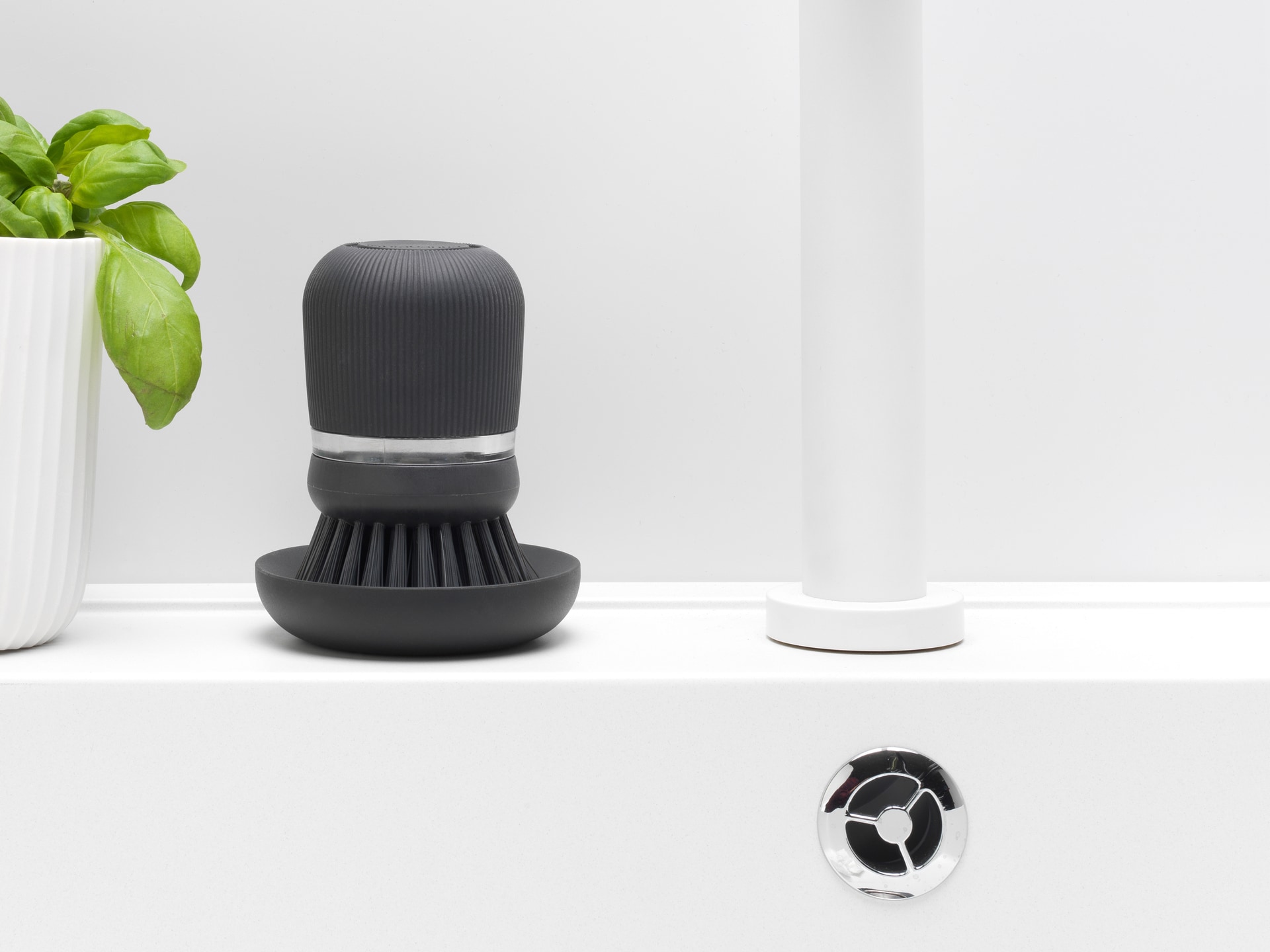 brabantia Spülmittelspendende Geschirrbürste SINKSIDE Dark Grey