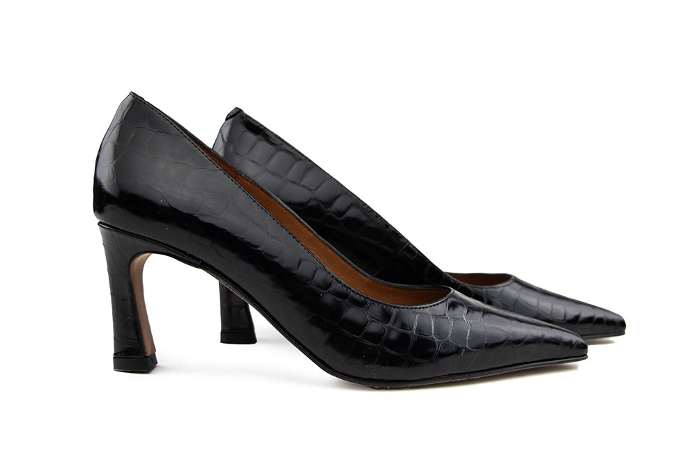 Ángel Alarcón Pump Manati Black